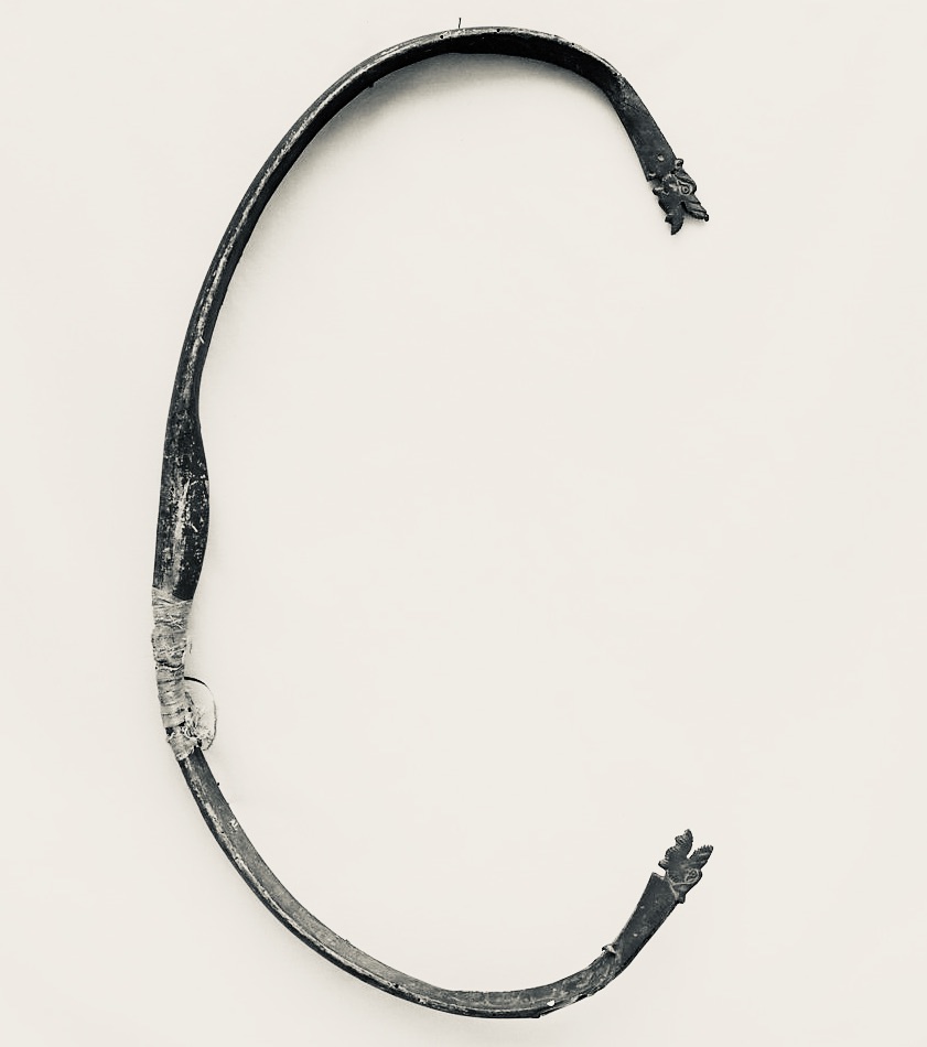 Aries New Moon: At the Crossroads with&nbsp;Chiron